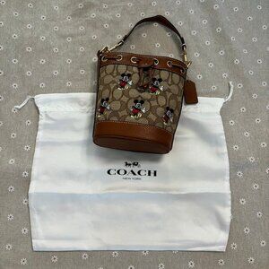 Coach Outlet Disney X Coach Mini Dempsey Bucket Bag